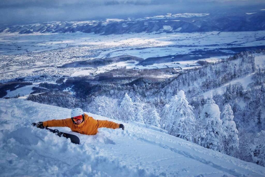 Furano Cube Sugar-方糖民宿,步行8Min到雪场,3 Brs,Max 6Ppl Exteriör bild